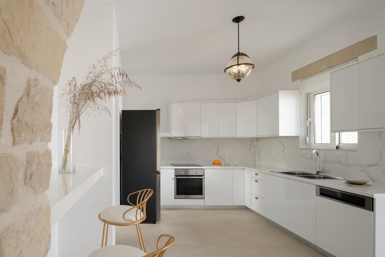 Evaero Villas I, Ii, Iii, IV - An Ever-So Inviting Escape, By Thinkvilla Szfáka Kültér fotó